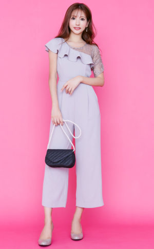 カジュアルドレスとは 結婚式やホテルディナーなどシーン別コーデを解説 Rcawaii