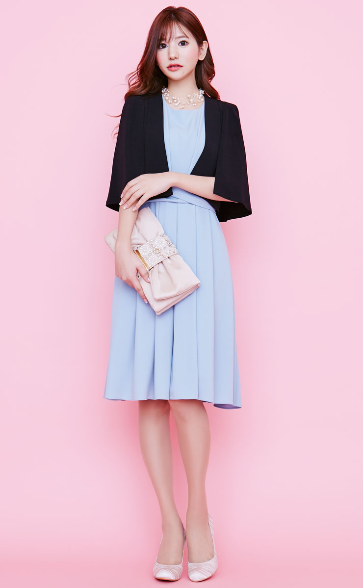 カジュアルドレスとは 結婚式やホテルディナーなどシーン別コーデを解説 Rcawaii