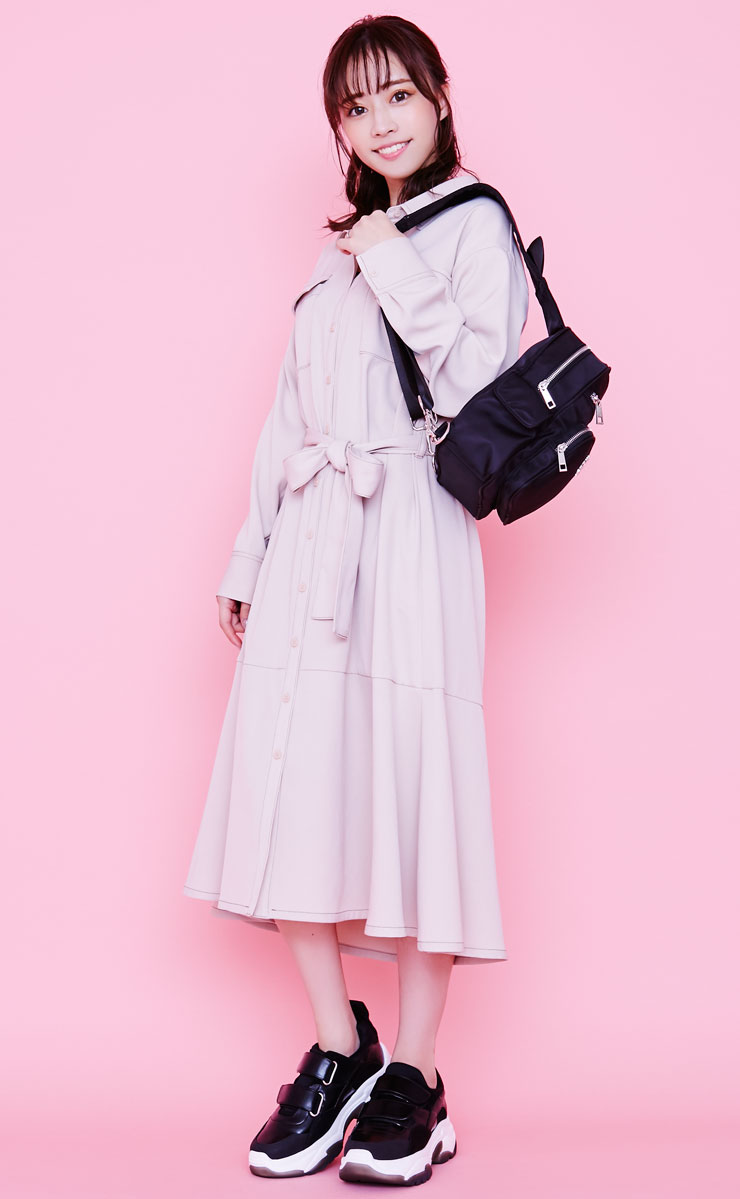 スニーカーコーデとは 大人っぽくオシャレに着こなすポイントは Rcawaii