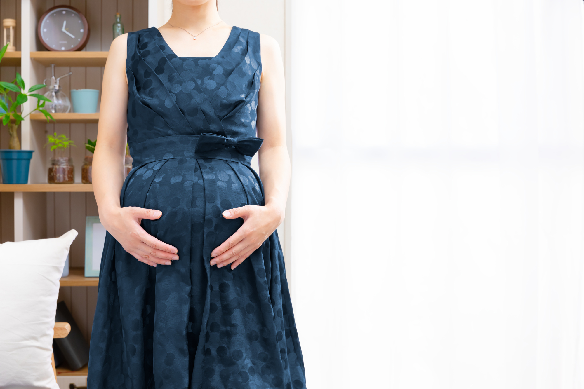 マタニティドレスとは 選び方のポイントを妊娠周期別にご紹介 Rcawaii マタニティドレスとは 選び方のポイントを妊娠周期別にご紹介 Rcawaii