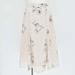 LAISSE PASSE フラワープリントレースナロースカート
